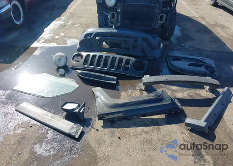 2014 Jeep Patriot Sport из США, поврежденный, VIN 1C4NJPBB3ED758019